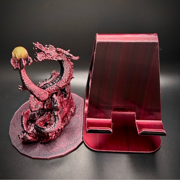 CUSTOM Dragon Phone Stand - Choose your own Colors! Handpainted/ 3d Printer) - Picture 1 of 3